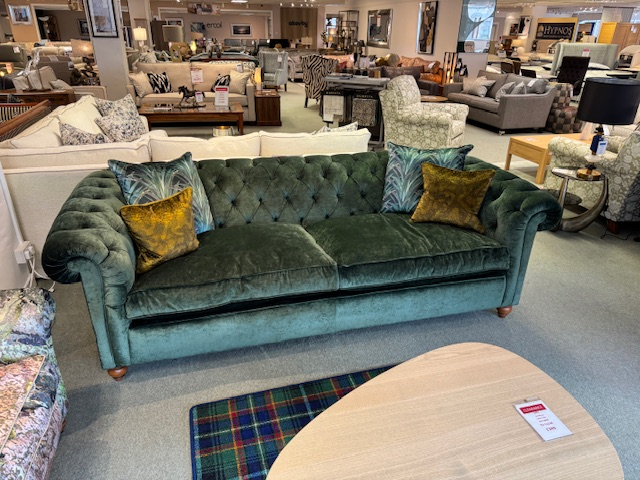  Size W266cm X D124cm X H81cm (scatter Cushions Included)