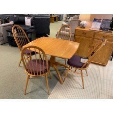 Ercol Windsor Small Extending Dining Table & 4 Quaker Dining Chairs.